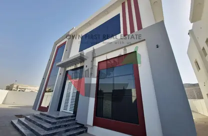 Villa - 5 Bedrooms - 7 Bathrooms for rent in Nad Al Sheba Gardens 4 - Nad Al Sheba 1 - Nad Al Sheba - Dubai