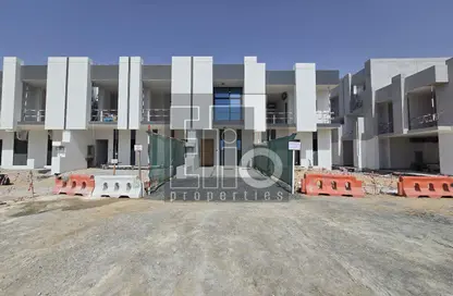 Townhouse - 2 Bedrooms - 3 Bathrooms for sale in Bianca - Dubai Land - Dubai