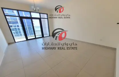 Apartment - 1 Bedroom - 2 Bathrooms for rent in N S Building - Al Jaddaf - Dubai
