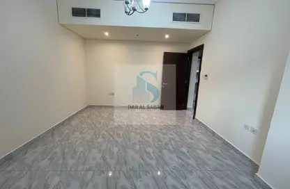 شقة - غرفة نوم - 1 حمام للايجار في شارع التعاون الجديد - التعاون - الشارقة