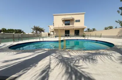 Villa - 5 Bedrooms - 5 Bathrooms for rent in Umm Suqeim 2 Villas - Umm Suqeim 2 - Umm Suqeim - Dubai