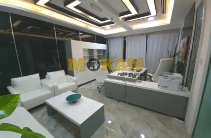 Office Space - Studio - 1 Bathroom for rent in The Burlington - Business Bay - Dubai