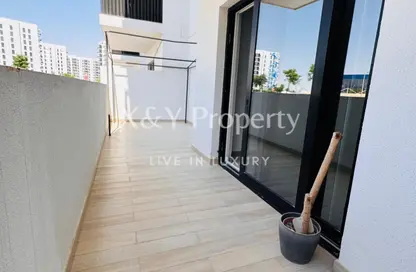Apartment - 1 Bedroom - 1 Bathroom for sale in Waters Edge - Yas Island - Abu Dhabi