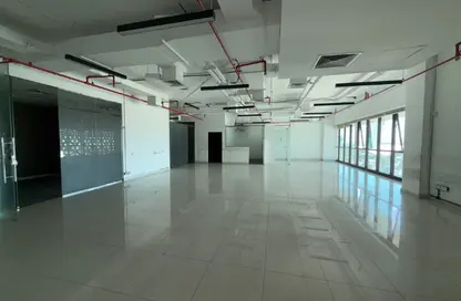 Office Space - Studio - 1 Bathroom for rent in Jumeirah 1 - Jumeirah - Dubai