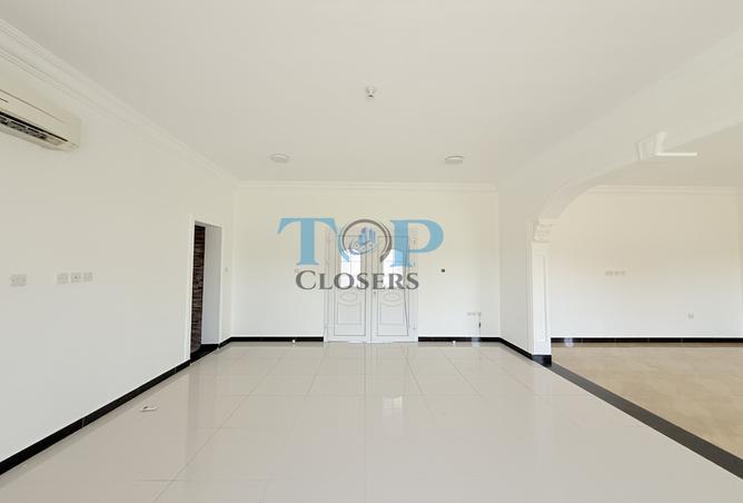 16036213 - Property Image 3