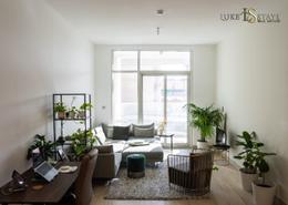 Living Room image for: Apartment - 1 bedroom - 2 bathrooms for sale in Studio One - Dubai Marina - Dubai, Image 1
