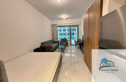 Apartment - Studio - 1 Bathroom for rent in Oasis 1 - Oasis Residences - Masdar City - Abu Dhabi