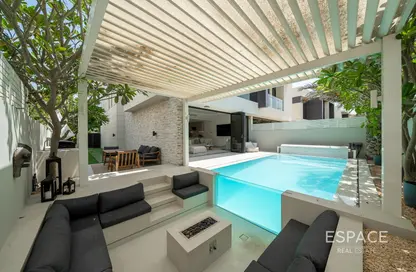 Townhouse - 4 Bedrooms - 4 Bathrooms for sale in Queens Meadow - DAMAC Hills - Dubai