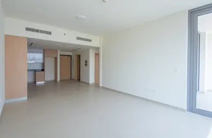 شقة - غرفة نوم - 2 حمامات للايجار في سكن 1451 - البرشاء 1 - البرشاء - دبي