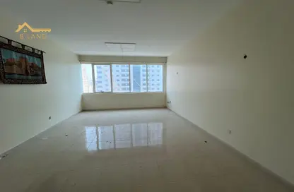Apartment - 2 Bedrooms - 2 Bathrooms for rent in New Al Taawun Road - Al Taawun - Sharjah