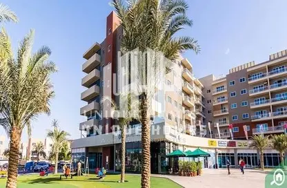 Apartment - 3 Bedrooms - 4 Bathrooms for sale in Tower 11 - Al Reef Downtown - Al Reef - Abu Dhabi