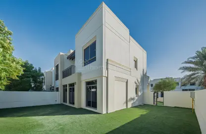 Villa - 4 Bedrooms - 3 Bathrooms for rent in Naseem Townhouses - Town Square - Dubai