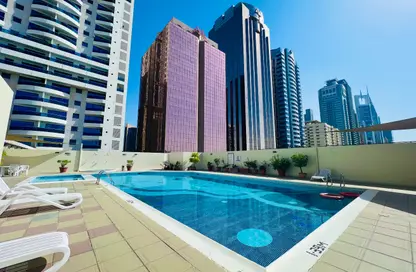 شقة - 3 غرف نوم - 3 حمامات للايجار في برج زعبيل - شارع الشيخ زايد - دبي