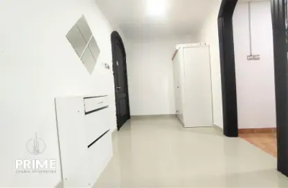Hall / Corridor image for: Apartment - 1 Bathroom for rent in Mushrif Gardens - Al Mushrif - Abu Dhabi, Image 1