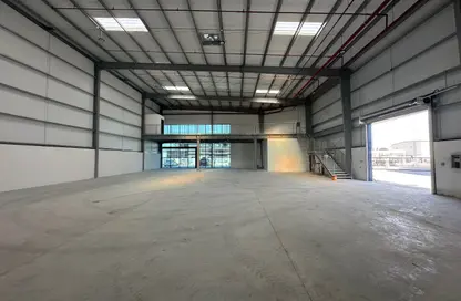 Warehouse - Studio - 1 Bathroom for rent in Dubai Investment Park 1 (DIP 1) - Dubai Investment Park (DIP) - Dubai
