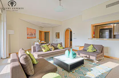 Apartment - 2 Bedrooms - 3 Bathrooms for rent in Al Das - Shoreline Apartments - Palm Jumeirah - Dubai
