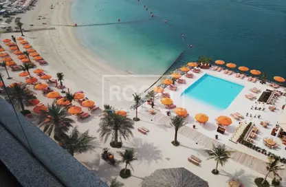شقة - غرفة نوم - 2 حمامات للايجار في أزور ريزيدنس - نخلة جميرا - دبي