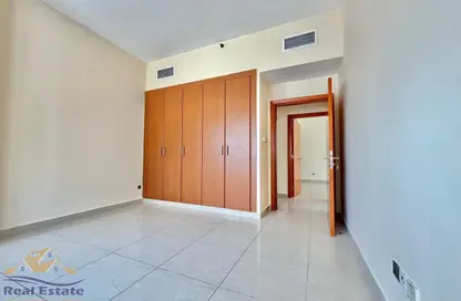 Apartment - 3 Bedrooms - 3 Bathrooms for rent in Al Barsha 1 - Al Barsha - Dubai