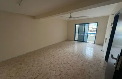 Apartment - 2 Bedrooms - 1 Bathroom for rent in Al Rashidiya Towers - Al Rashidiya - Ajman Downtown - Ajman