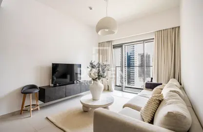 Apartment - 1 Bedroom - 1 Bathroom for rent in Burj Royale - Downtown Dubai - Dubai