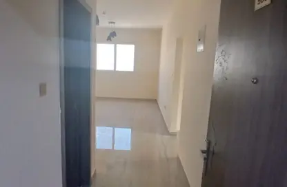 Apartment - 2 Bedrooms - 2 Bathrooms for rent in Qasimia 10 building - Al Mahatta - Al Qasimia - Sharjah