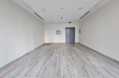 Office Space - Studio for rent in Tamani Art Tower - Business Bay - Dubai