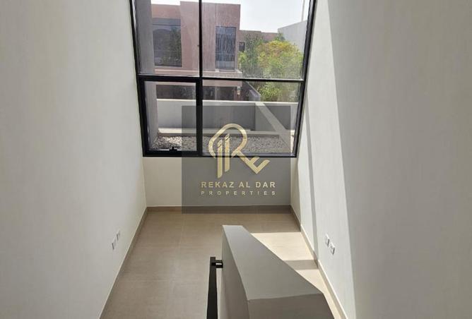 15209101 - Property Image 3