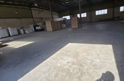 Warehouse - Studio - 2 Bathrooms for rent in Dubai Industrial City - Dubai