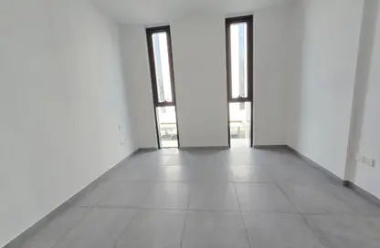 شقة - 1 حمام للبيع في ذا لينك - إيست فييليدج - الجادة - الشارقة