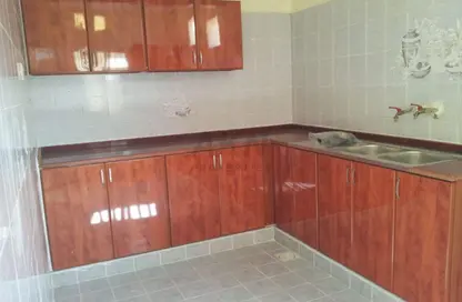 فيلا - 5 غرف نوم - 6 حمامات للبيع في الوحيدة - ديرة - دبي