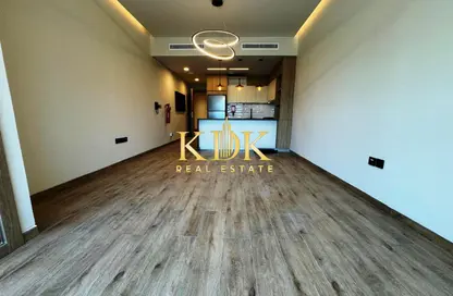 Apartment - Studio - 1 Bathroom for rent in Rokane G25 - Jumeirah Village Circle - Dubai