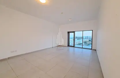 Empty Room image for: Apartment - 2 Bedrooms - 4 Bathrooms for rent in Bloom Marina - Al Bateen - Abu Dhabi, Image 1