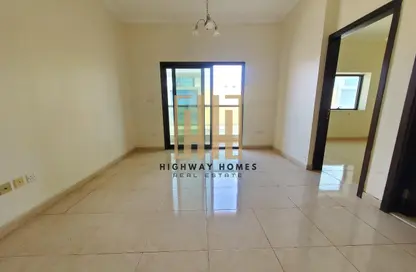 Apartment - 1 Bedroom - 2 Bathrooms for rent in UOS - Muwaileh Commercial - Sharjah