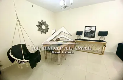 شقة - 2 غرف نوم - 2 حمامات للايجار في شارع التعاون - التعاون - الشارقة