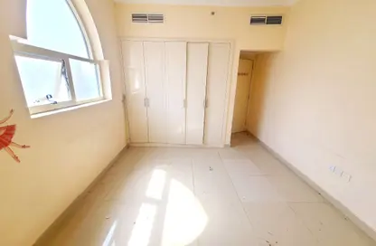 Apartment - 2 Bedrooms - 3 Bathrooms for rent in UOS - Muwaileh Commercial - Sharjah