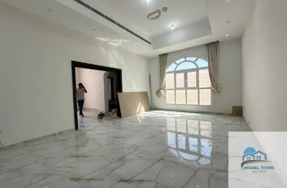 شقة - 2 غرف نوم - 1 حمام للايجار في فلل مدينة محمد بن زايد - مدينة محمد بن زايد - أبوظبي