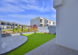0% Commission | Generous Villa | Huge Backyard