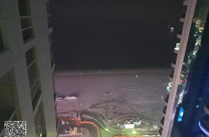 شقة - 2 غرف نوم - 3 حمامات للبيع في مساكن كورنيش عجمان - طريق كورنيش عجمان - عجمان