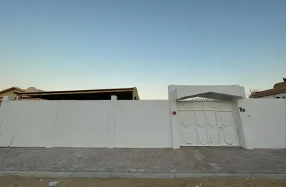 Outdoor Building image for: Villa - 3 Bedrooms - 3 Bathrooms for rent in Al Rawda 2 Villas - Al Rawda 2 - Al Rawda - Ajman, Image 1