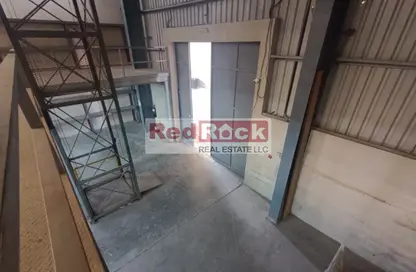 Warehouse - Studio - 1 Bathroom for rent in Al Quoz Industrial Area 3 - Al Quoz Industrial Area - Al Quoz - Dubai