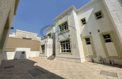 Outdoor House image for: Compound - 5 Bedrooms for rent in Mohamed Bin Zayed City Villas - Mohamed Bin Zayed City - Abu Dhabi, Image 1