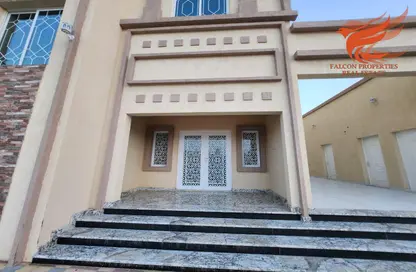 فيلا - 6 غرف نوم - 6 حمامات للايجار في الرفاع - رأس الخيمة