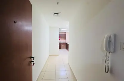 شقة - غرفة نوم - 2 حمامات للايجار في سندس ليلاك - مجمع دبي ريزيدنس - دبي