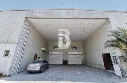 مستودع - استوديو للايجار في حدائق الإمارات 1 - القوز - دبي
