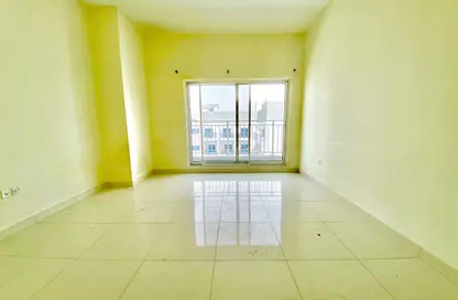 Apartment - 1 Bedroom - 2 Bathrooms for rent in Al Helal Al Zahaby Building 2 - Al Warsan 4 - Al Warsan - Dubai