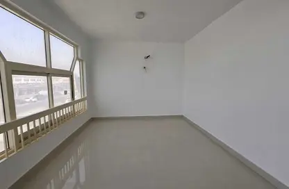Office Space - Studio for rent in Mussafah Industrial Area - Mussafah - Abu Dhabi