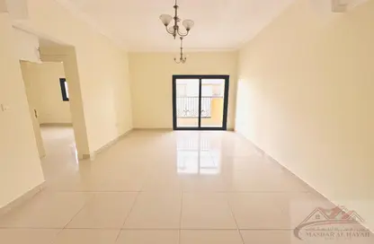 Apartment - 1 Bedroom - 2 Bathrooms for rent in Muwaileh 29 Building - Muwaileh - Sharjah