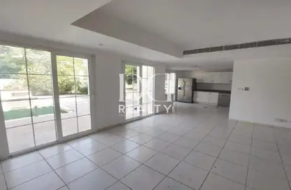 Villa - 3 Bedrooms - 4 Bathrooms for sale in Springs 8 - The Springs - Dubai
