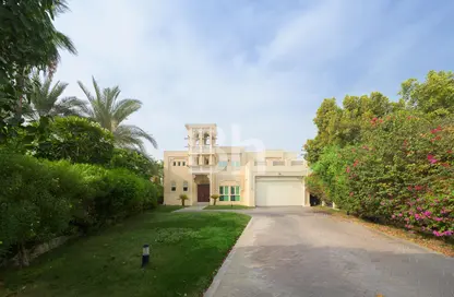 Villa - 4 Bedrooms - 5 Bathrooms for sale in Entertainment Foyer - Oasis Clusters - Jumeirah Islands - Dubai