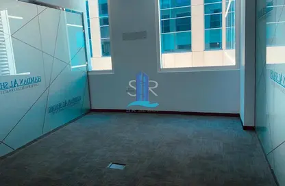 صورة لـ غرفة فارغة مكتب - استوديو للايجار في باي سكوير مبني رقم 7 - باي سكوير - الخليج التجاري - دبي ، صورة رقم 1